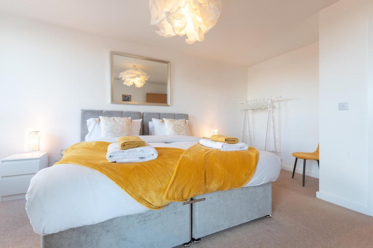 Amber Apartment Oasis - Your Gateway To Southampton'S Vibrant Heart, Port, Shopping Exterior foto